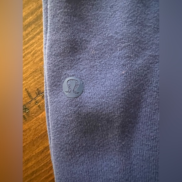 Lulu lemon high wasted cropped scuba jogger - Picture 6 of 7